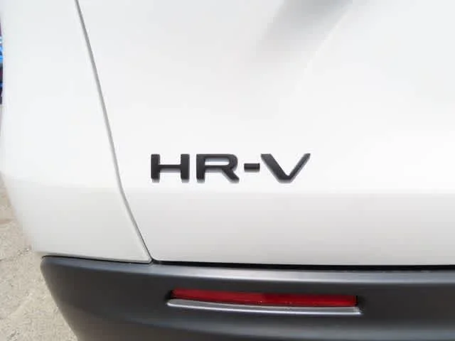 New 2027 Platinum White Pearl Honda Sport image 7