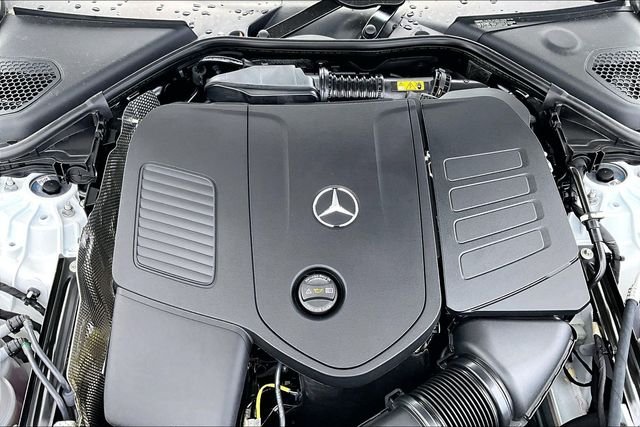 New 2026 MANUFAKTUR Moonlight White Metallic Mercedes-Benz E 350 image 20