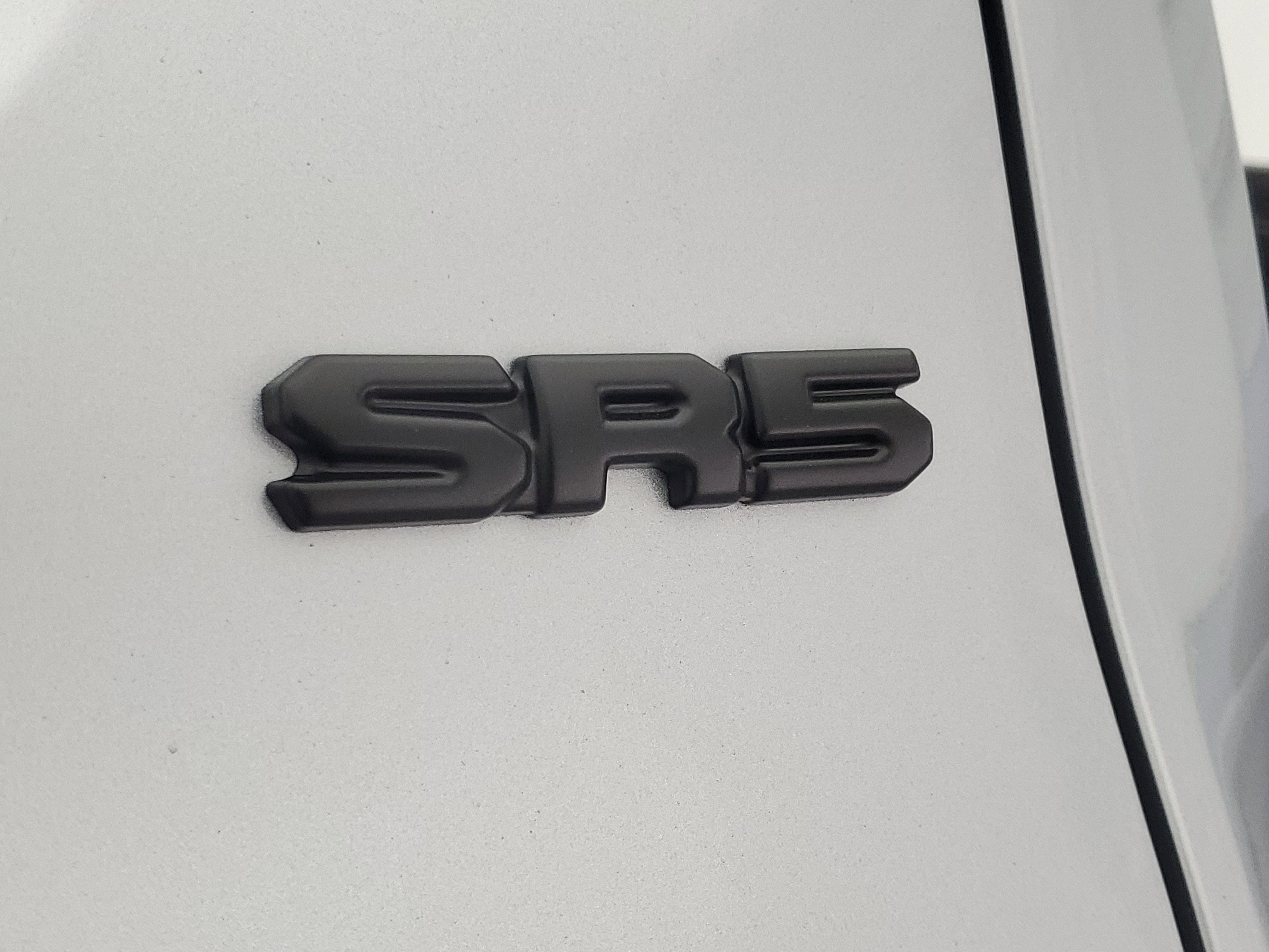 2026 Toyota Tacoma SR5 - Photo 12