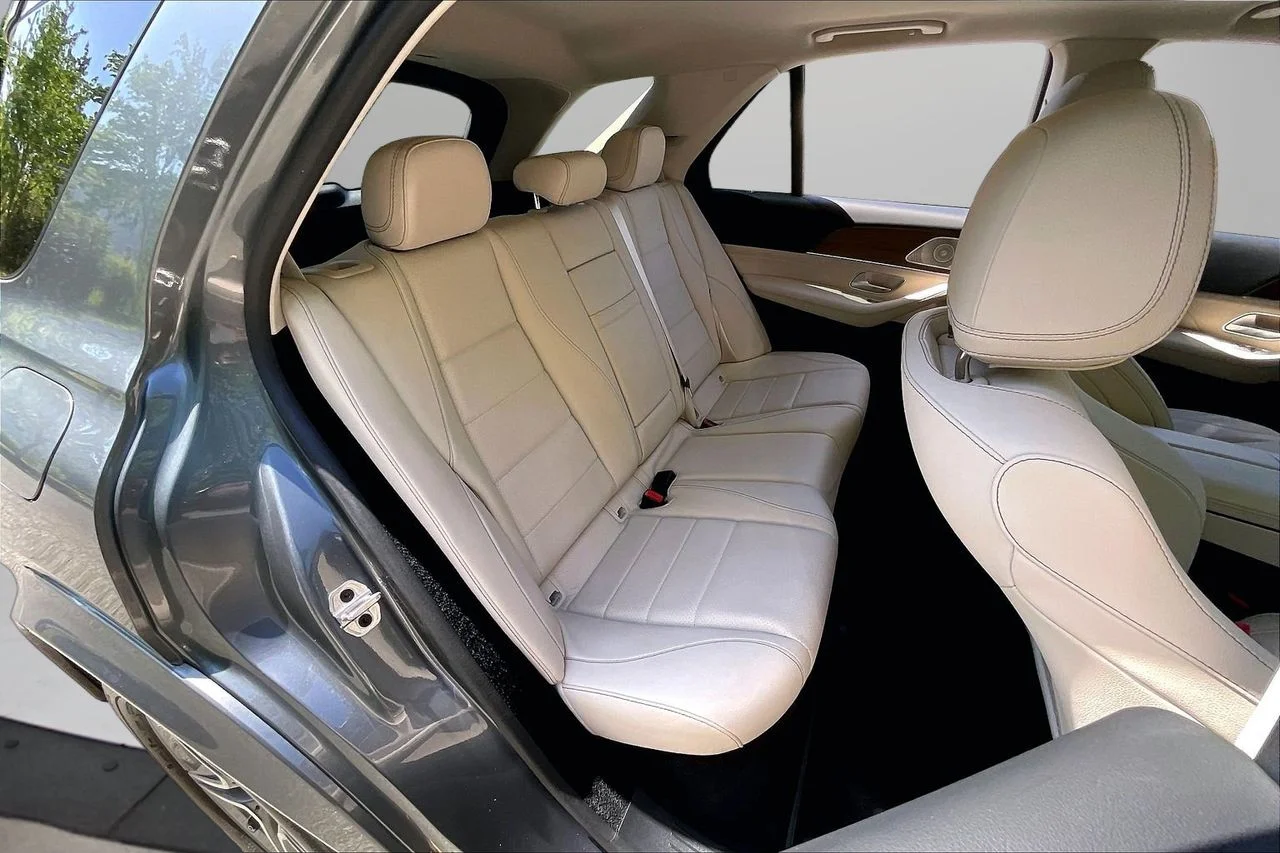 Certified Used 2023  Mercedes-Benz GLE 450 image 26