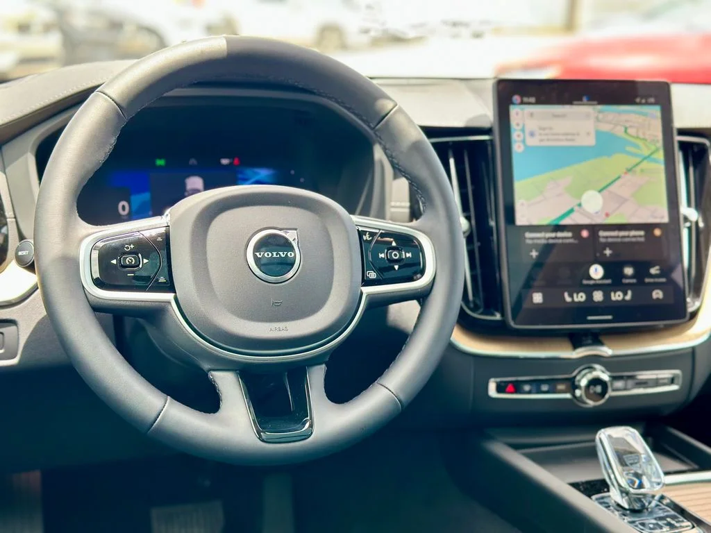 New 2026 Black Volvo T8 Ultra image 10