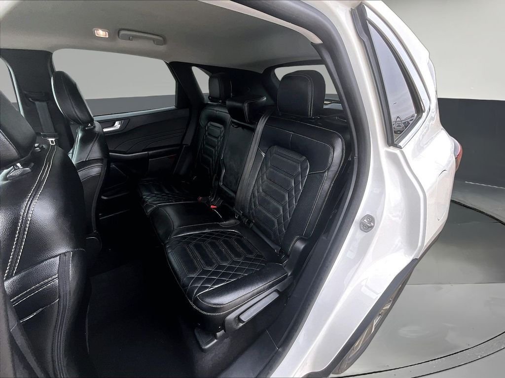 Used 2023 White Ford Platinum image 26