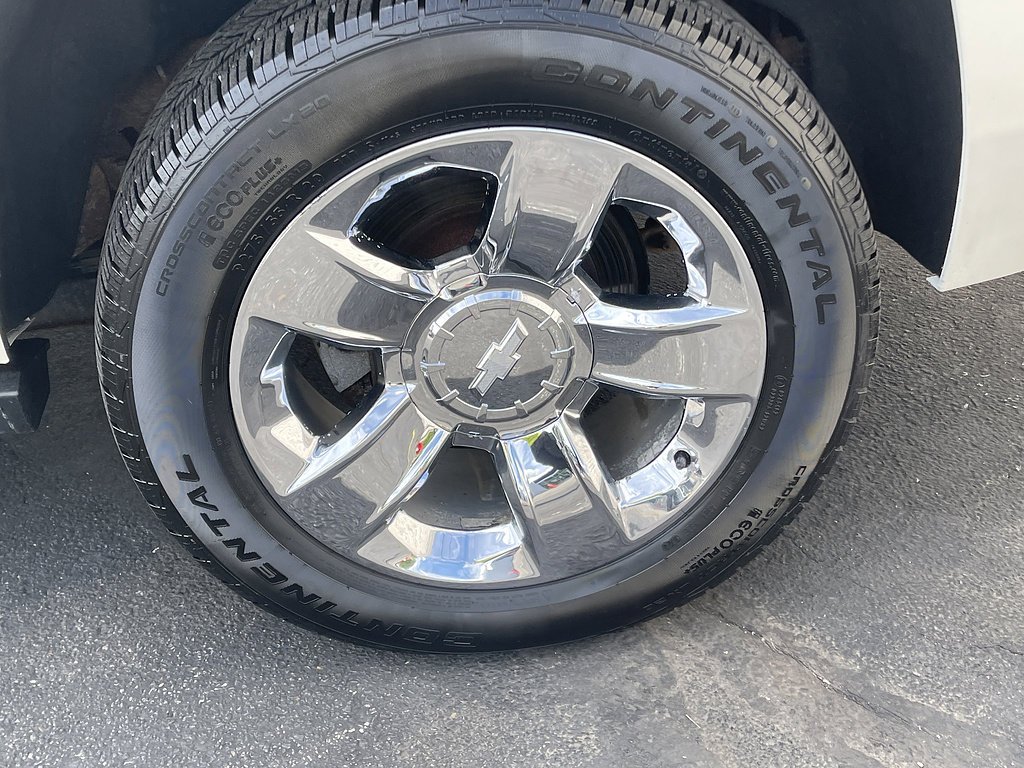 Used 2015 WHITE DIAMOND TRICOAT Chevrolet LTZ image 19