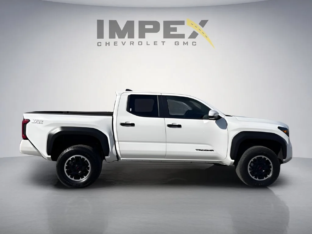 Used 2024 White Toyota SR5 image 6