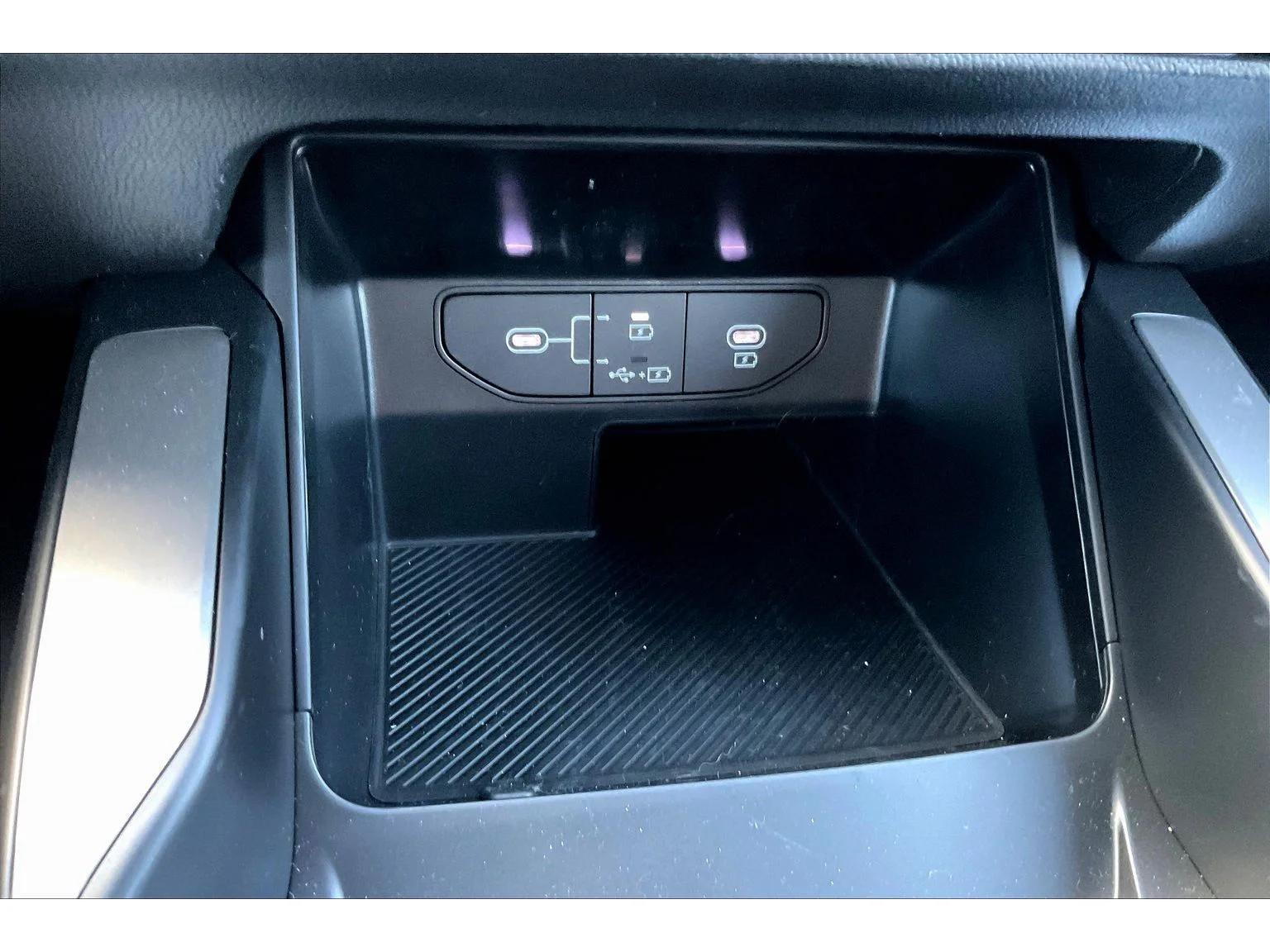 Used 2026  Kia LX image 23