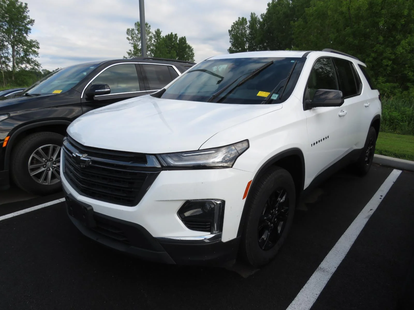 Used 2023 Summit White Chevrolet LS image 5