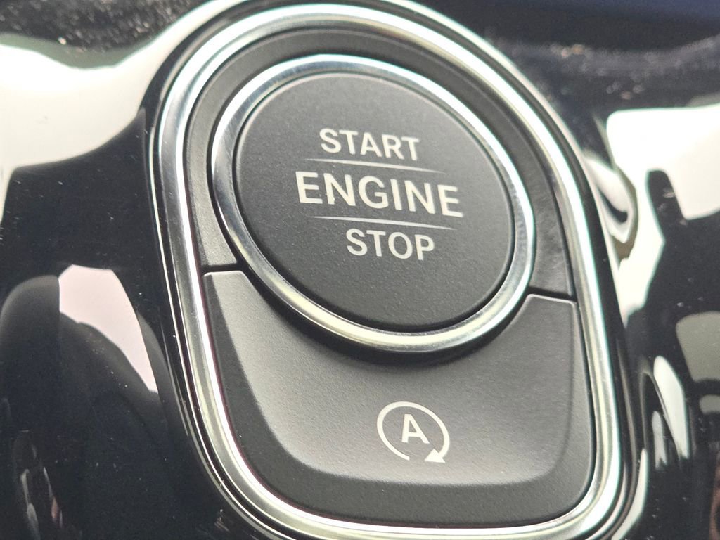 New 2026 Mountain Grey Metallic Mercedes-Benz GLA 250 image 73