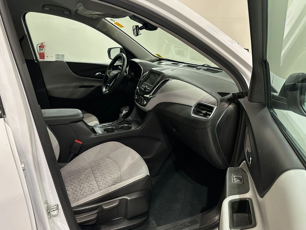 Used 2023 White Chevrolet LS image 25