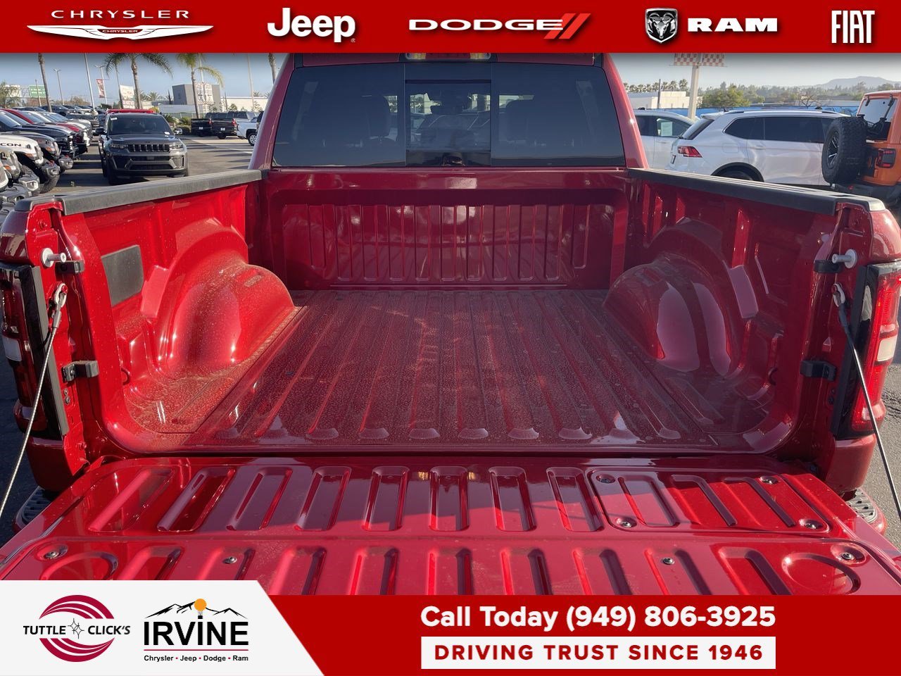 New 2026 Molten Red Pearl-Coat Exterior Paint RAM Laramie image 27