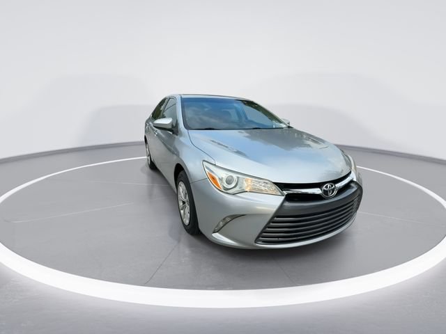 Used 2016 Silver Toyota LE image 2