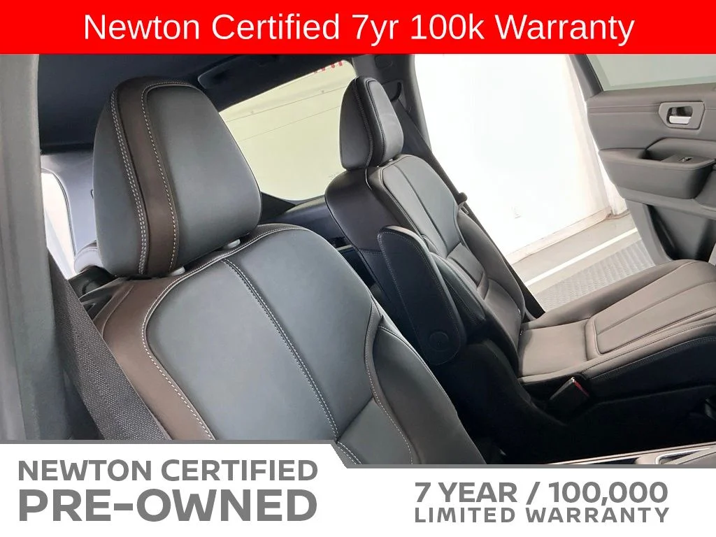 Certified Used 2025 Aspen White Nissan SL image 26