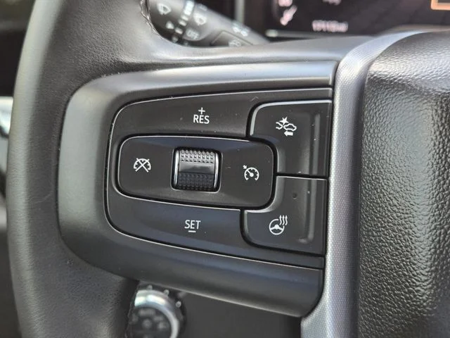 Used 2025 Silver GMC SLT image 19