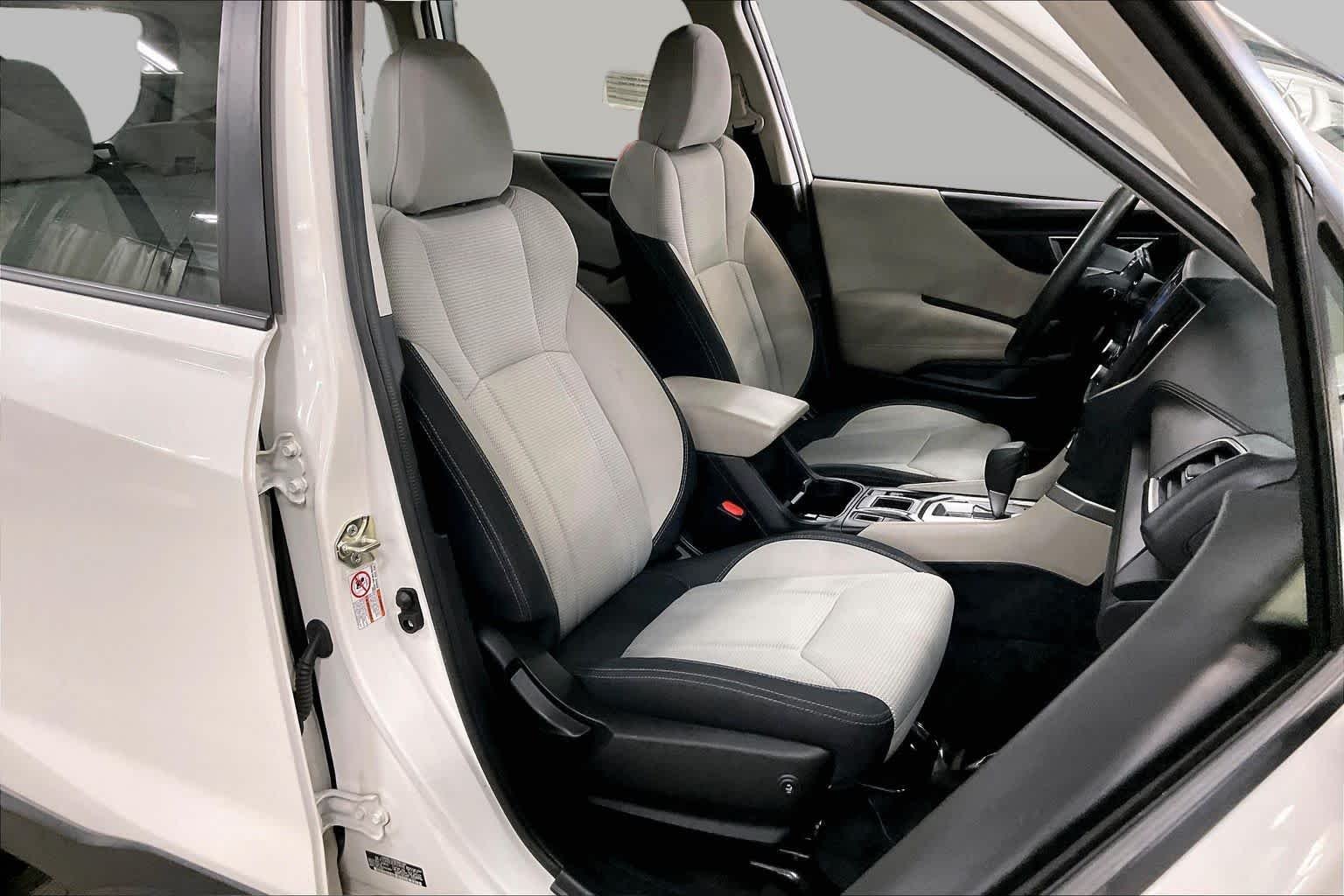 Used 2020 Crystal White Pearl Subaru  image 9