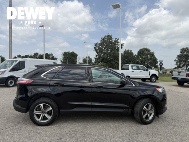 Used 2024 Black Metallic Ford SEL image 8