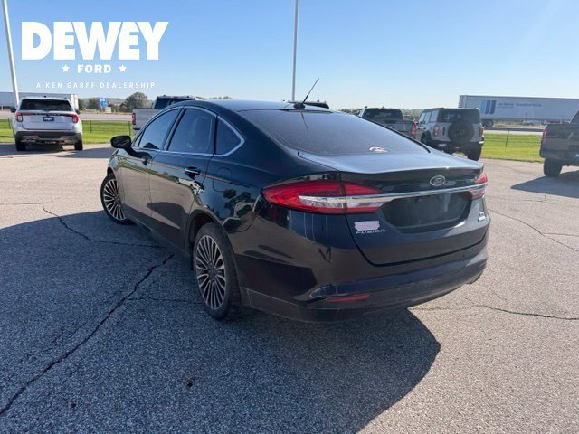 Used 2018 Shadow Black Ford SE image 10