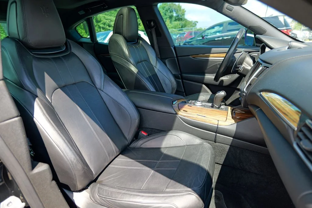 Used 2017  Maserati S image 36