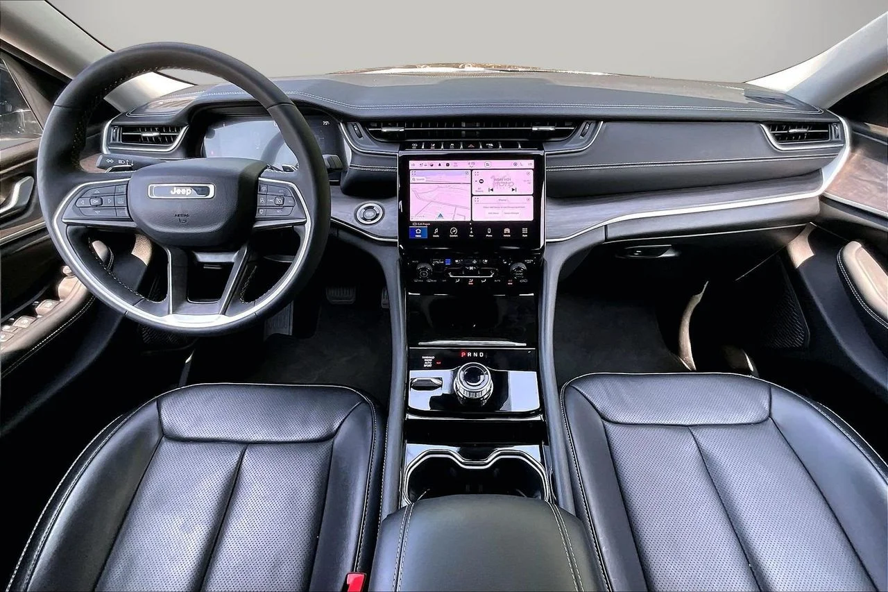 Used 2023 Black Jeep Limited image 14