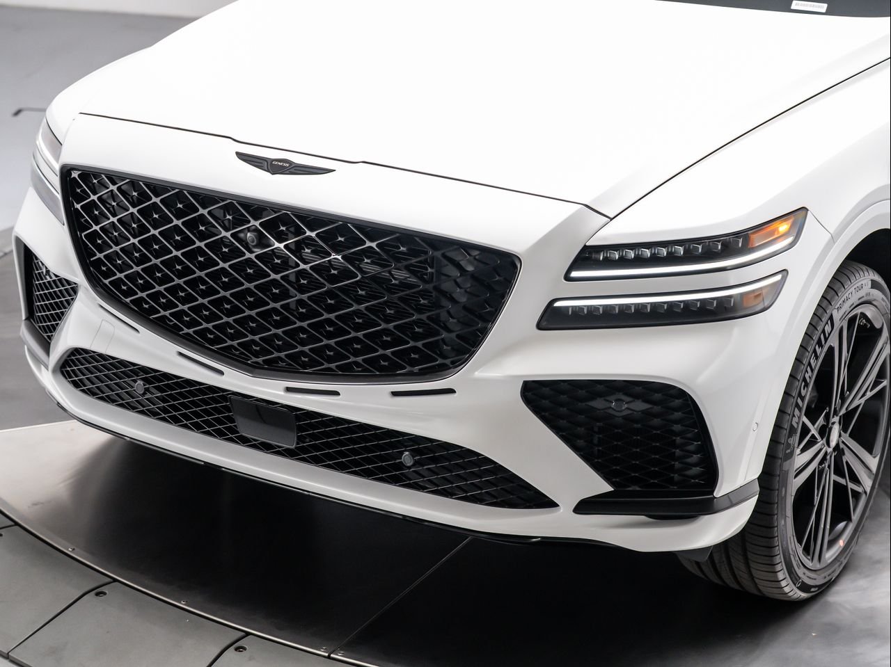 New 2026 Uyuni White Genesis 3.5T E-SC MHEV PRESTIGE BLACK image 9