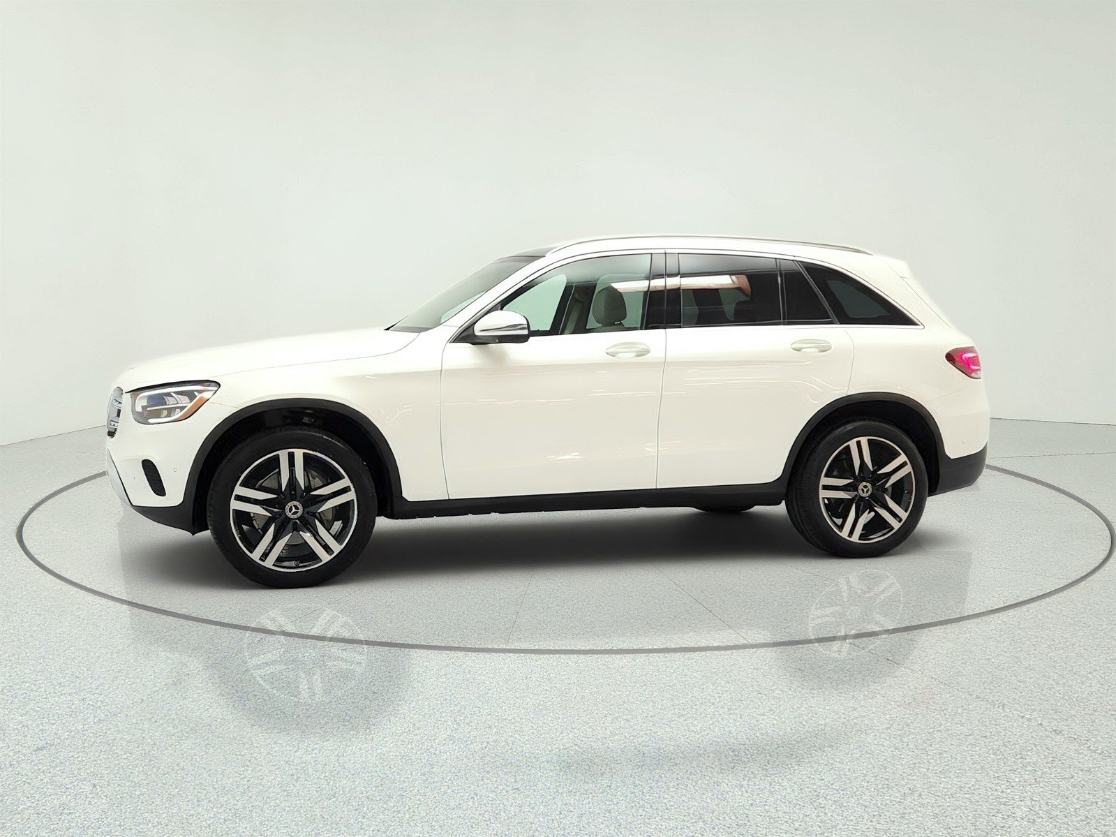 Used 2021 designo Diamond White Metallic Mercedes-Benz GLC 300 SUV image 8