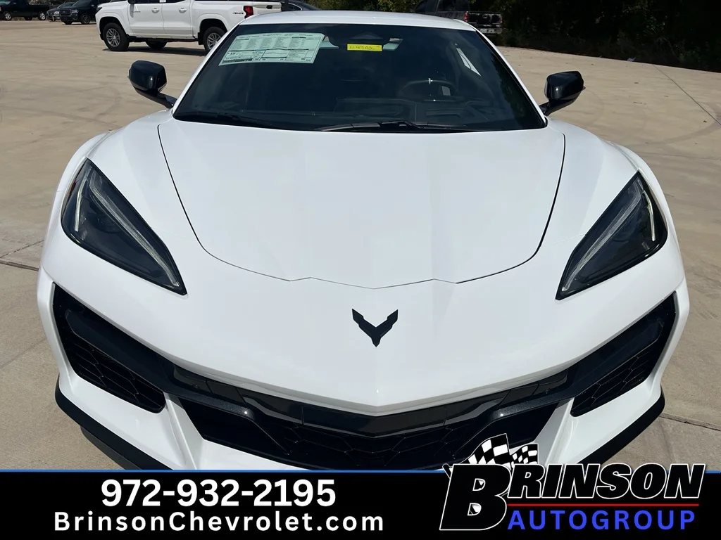 New 2027 Arctic White Chevrolet 3LZ image 17