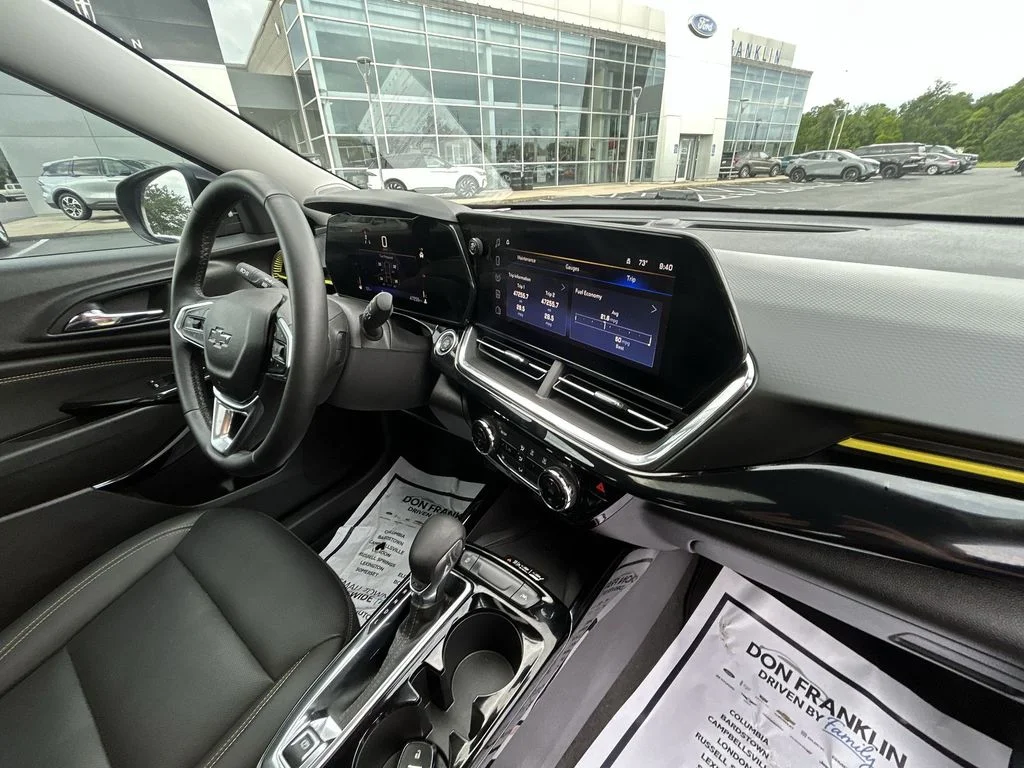 Used 2025 Black Chevrolet ACTIV image 11