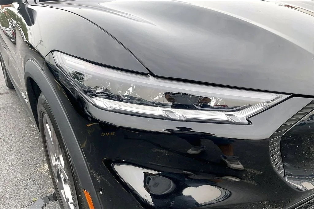 Used 2023 Black Ford Select image 28