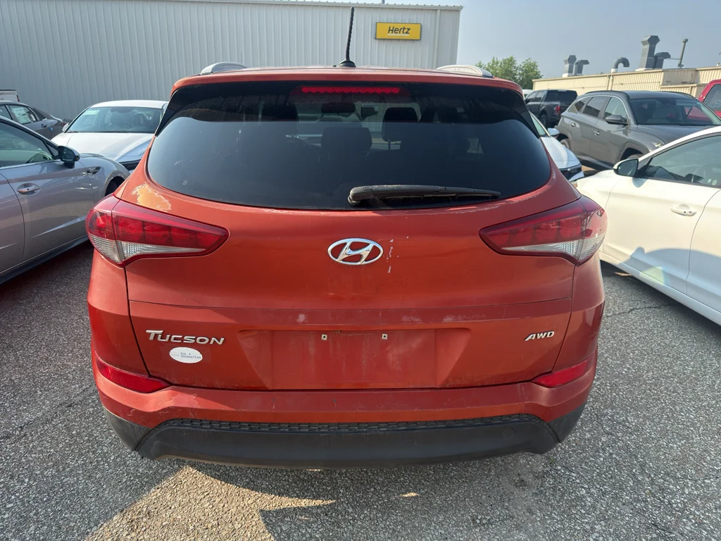 Used 2016 Sedona Sunset Hyundai SE image 5