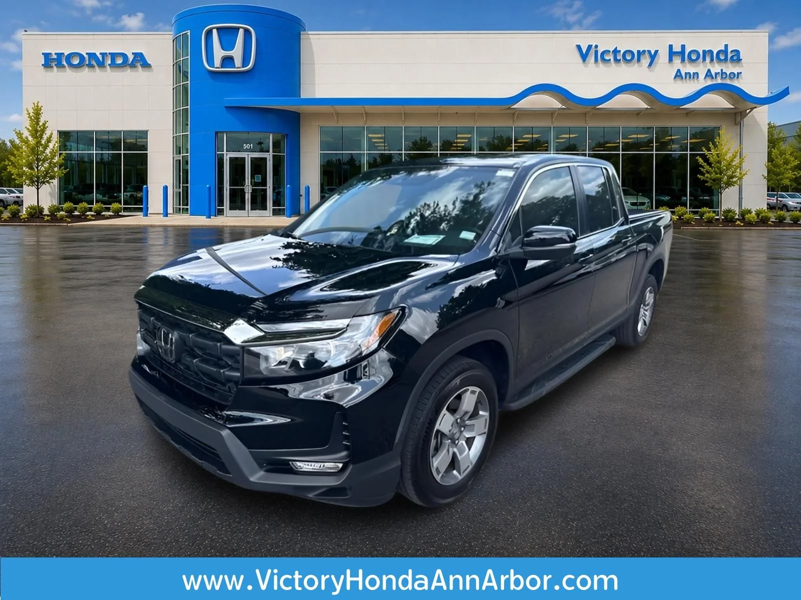 Used 2024 Crystal Black Pearl Honda RTL image 1