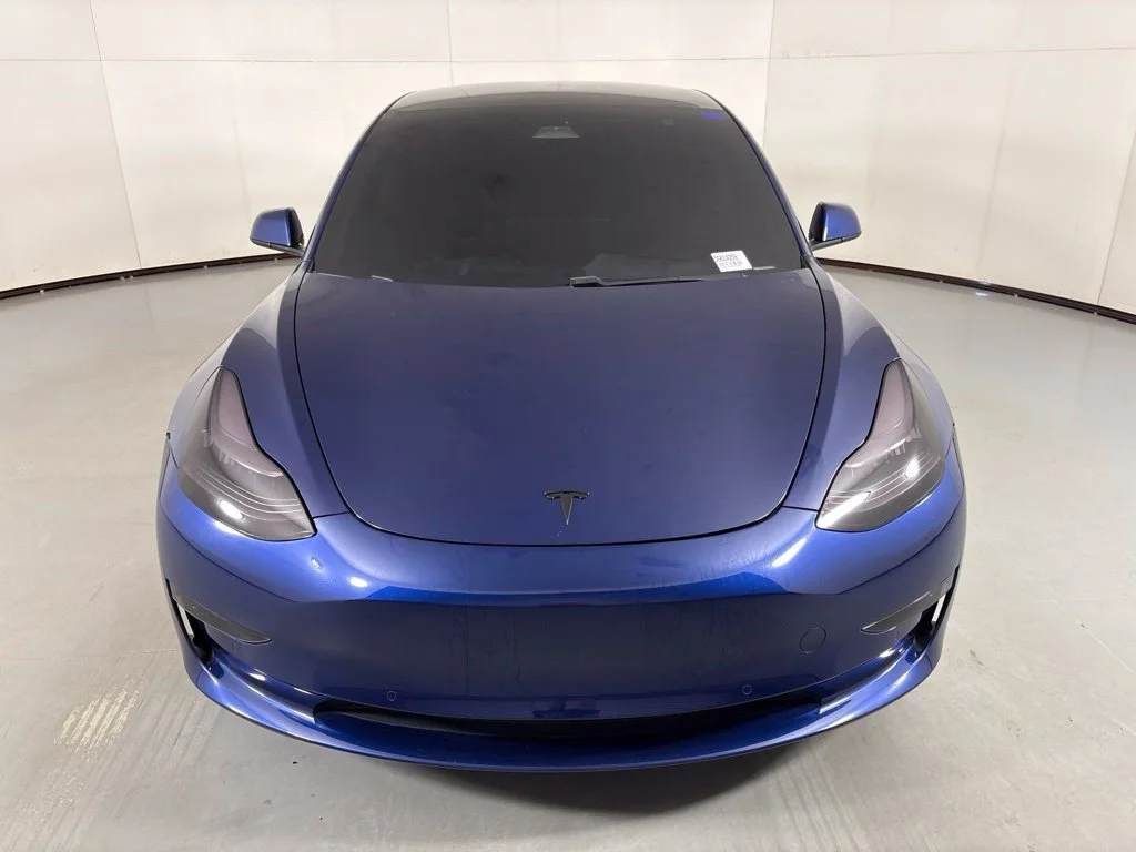Used 2019 Blue Tesla Mid Range image 3