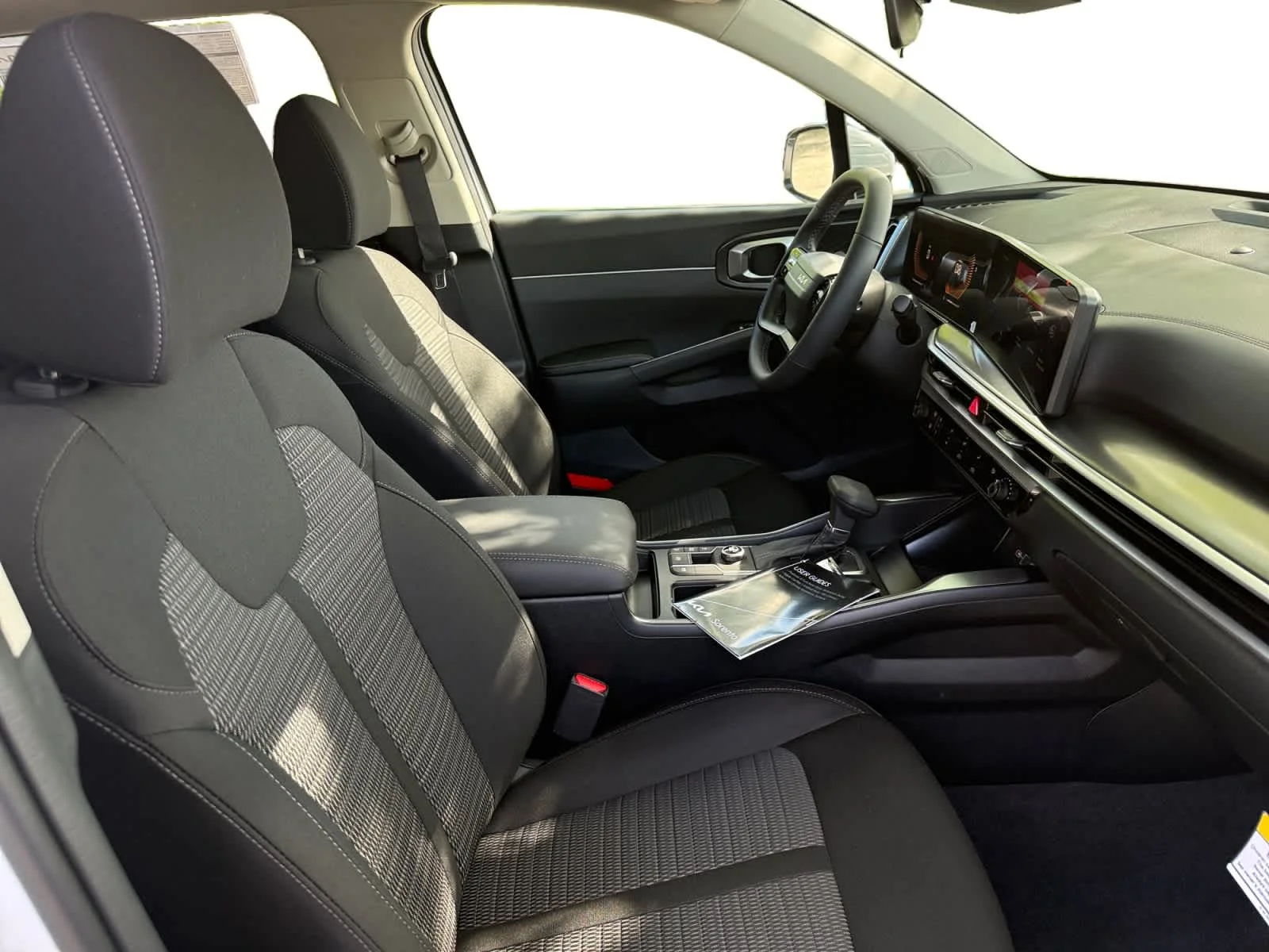 New 2026 Glacial White Pearl Kia LX image 19