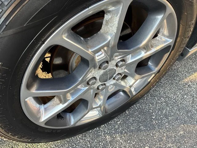 Used 2016 Silver Dodge SXT image 5