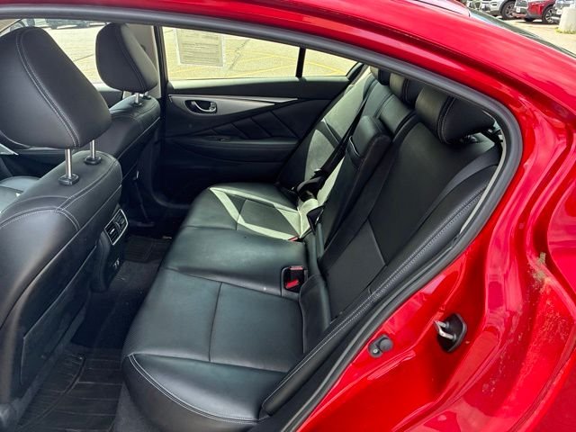 Used 2023 Red INFINITI LUXE image 14
