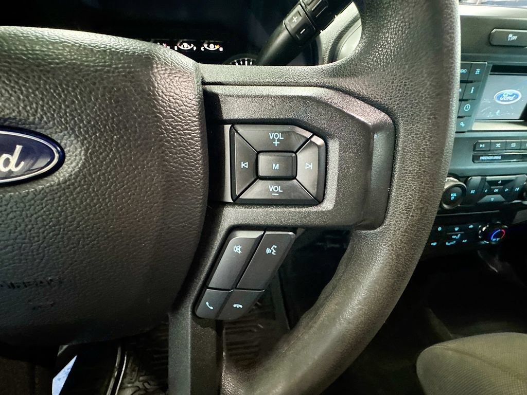 Used 2018  Ford XL image 37