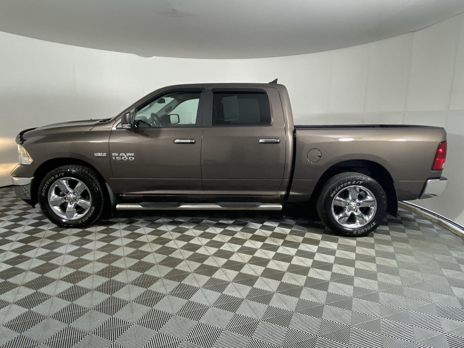 Used 2018 RV Match Walnut Brown Metallic Clearcoat Ram Big Horn image 13