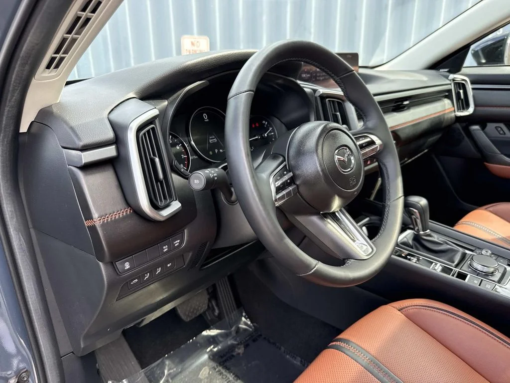 Certified Used 2025 Gray Mazda 2.5 Turbo Meridian Edition image 28
