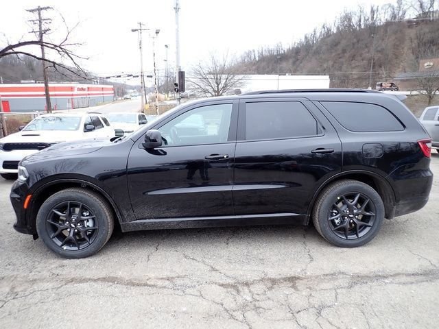 New 2026 Diamond Black Clear-Coat Exterior Paint Dodge GT HEMI V8 image 2