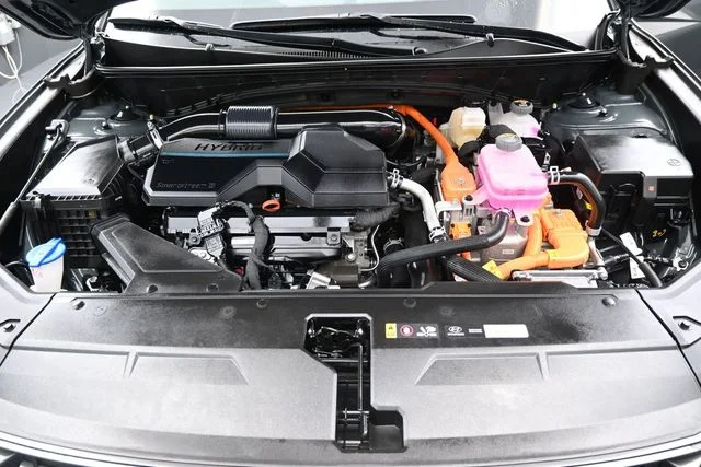Used 2025 Gray Hyundai SEL Convenience image 30