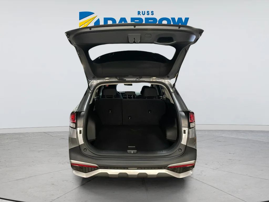 Certified Used 2023 Gray Kia LX image 31