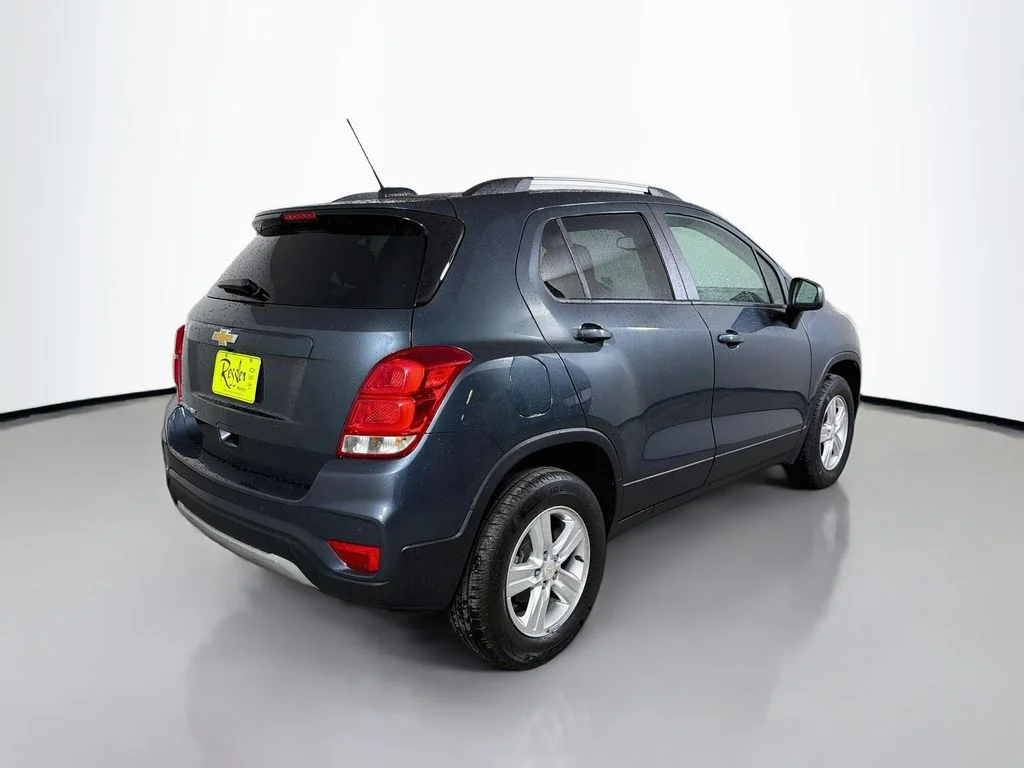 Used 2022 Gray Chevrolet LT image 6