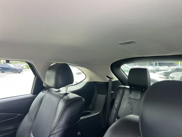 Used 2020 White Mazda Touring image 37