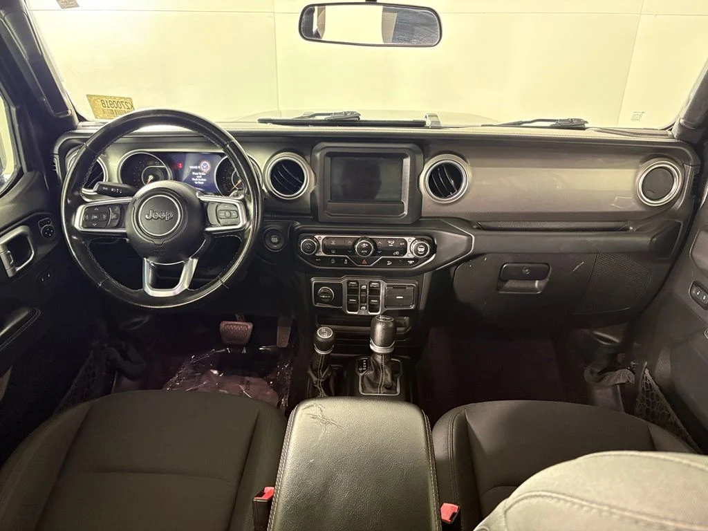 Used 2020 Gray Jeep Unlimited Sahara image 39