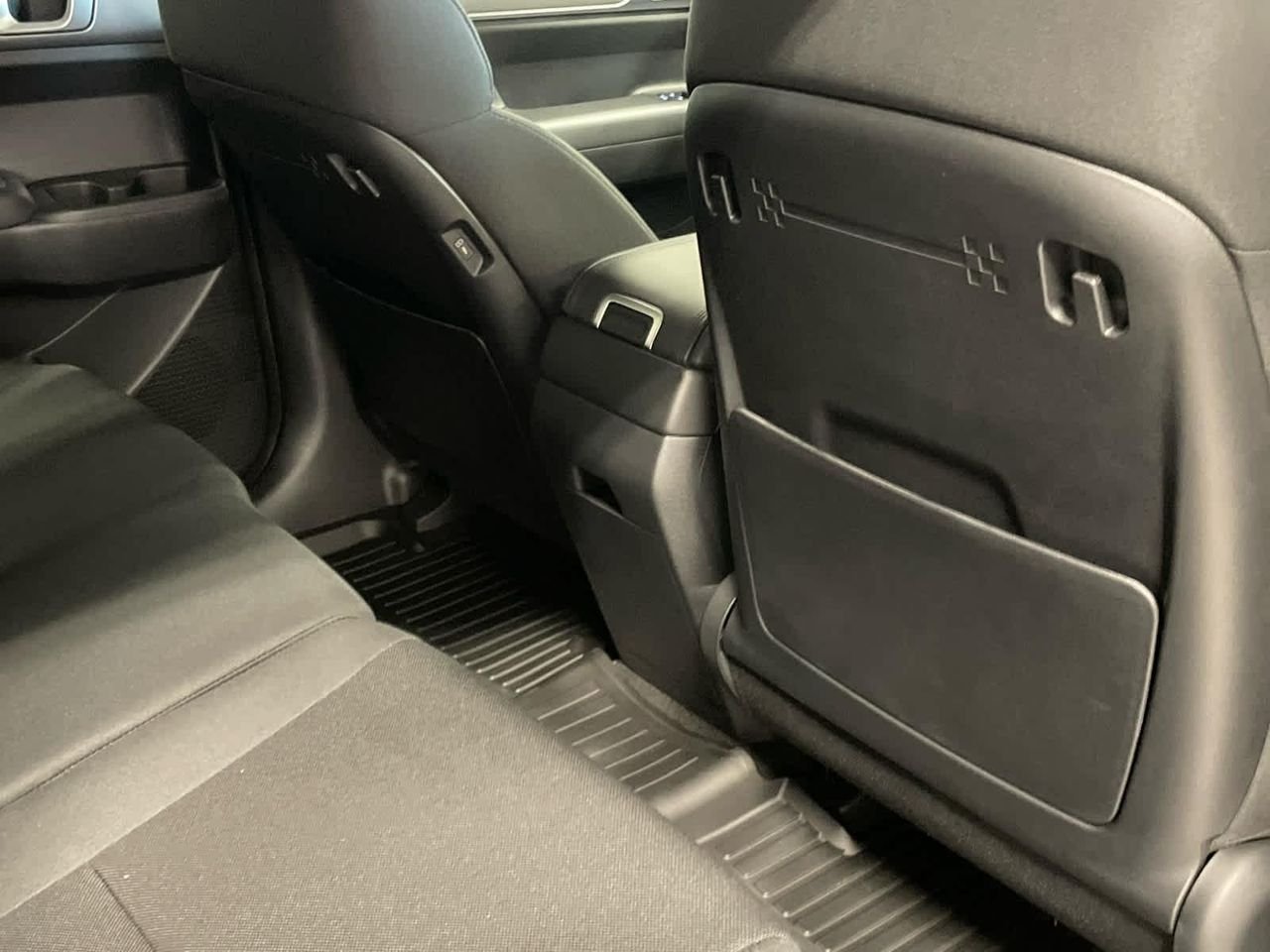 New 2026 Ecotronic Gray Hyundai SE FWD image 35