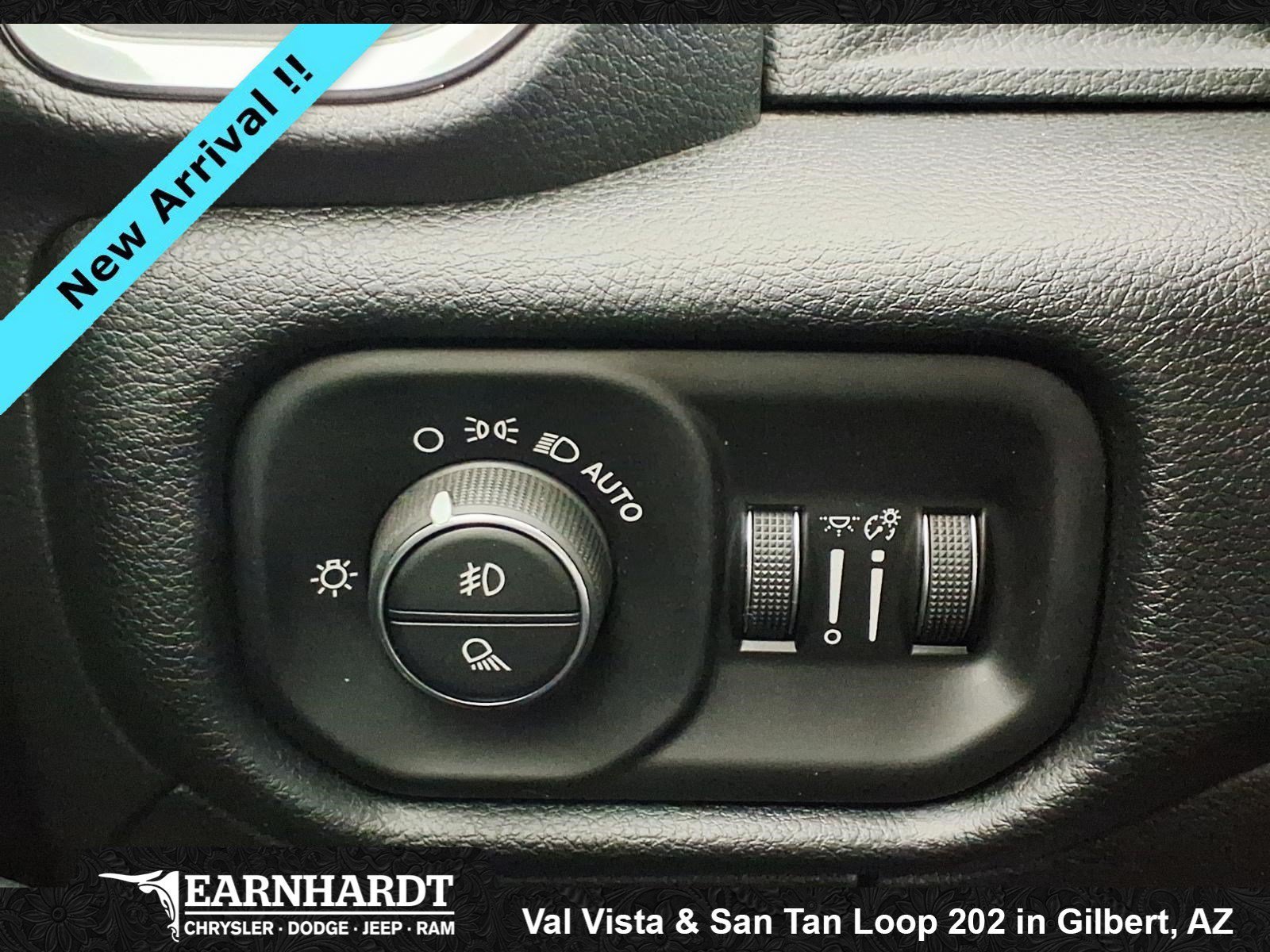 Certified Used 2022 Ivory White Tri-Coat Pearlcoat Ram Laramie image 22