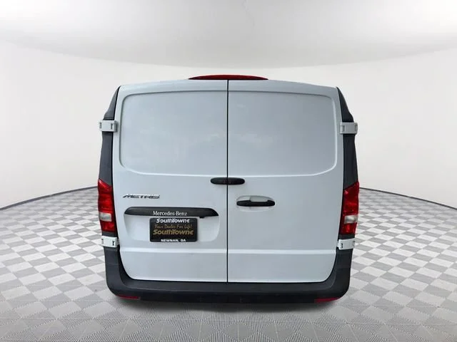 Used 2018 White Mercedes-Benz NA image 6