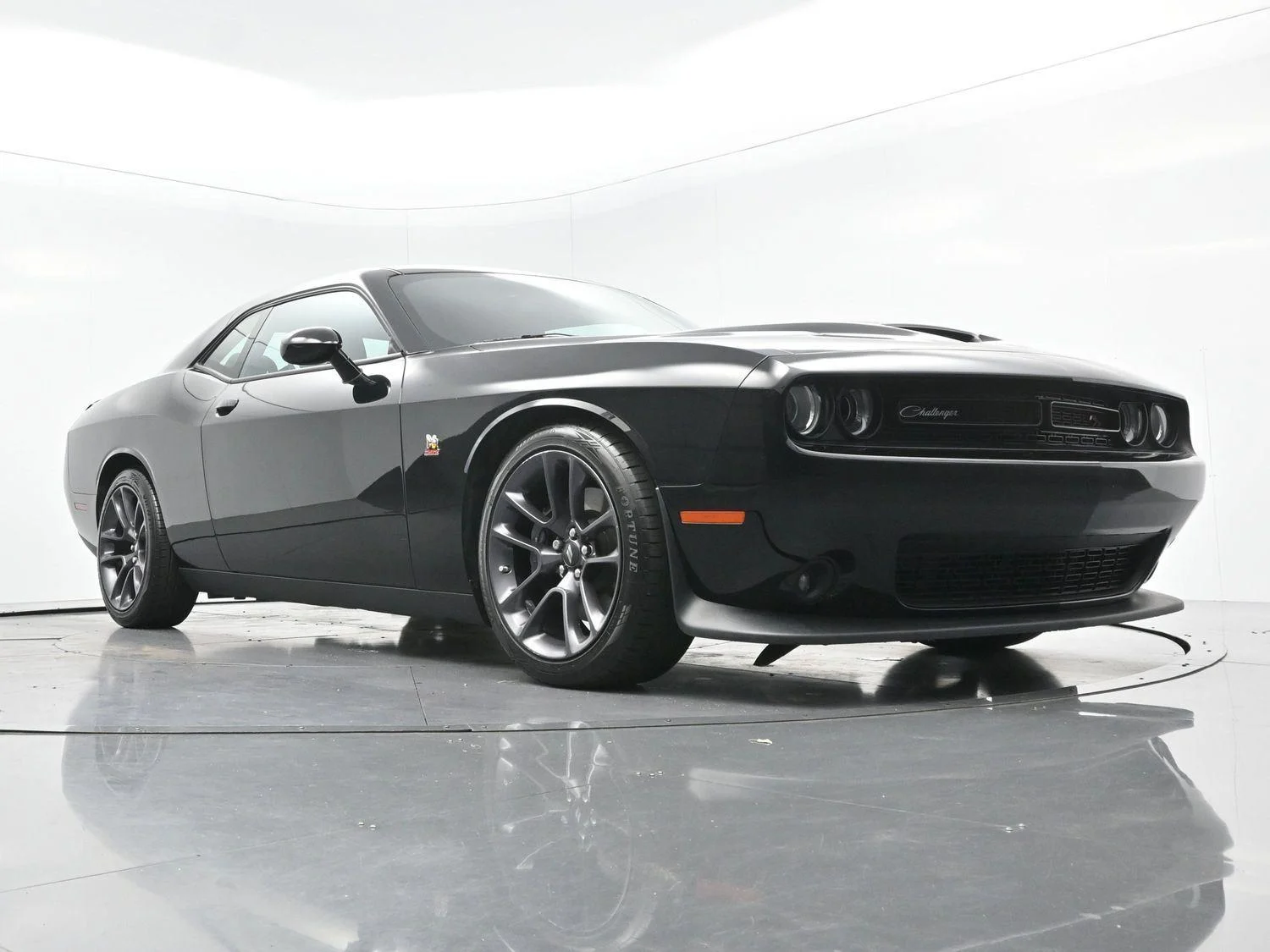 Used 2023 Pitch Black Clearcoat Dodge R/T Scat Pack image 41