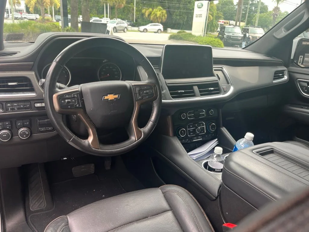 Used 2021 Pearl Chevrolet High Country image 8