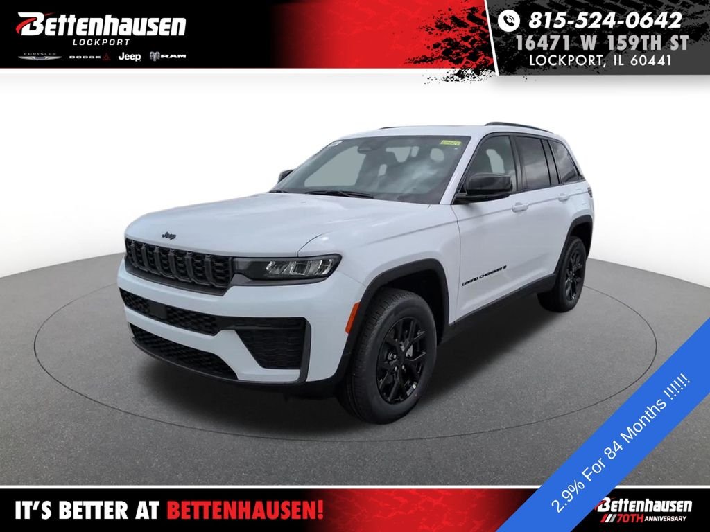 New 2026 White/off-white Jeep Laredo Altitude image 2