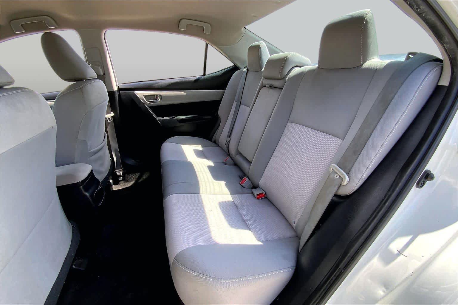 Used 2015 Super White Toyota LE image 20