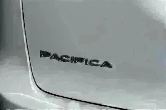 New 2026 Bright White Clear-Coat Exterior Paint Chrysler  image 27