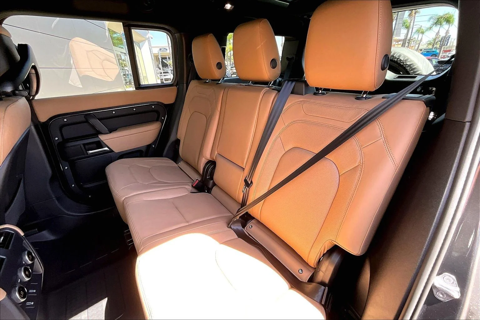 New 2026 Carpathian Grey Land Rover X-Dynamic SE image 10